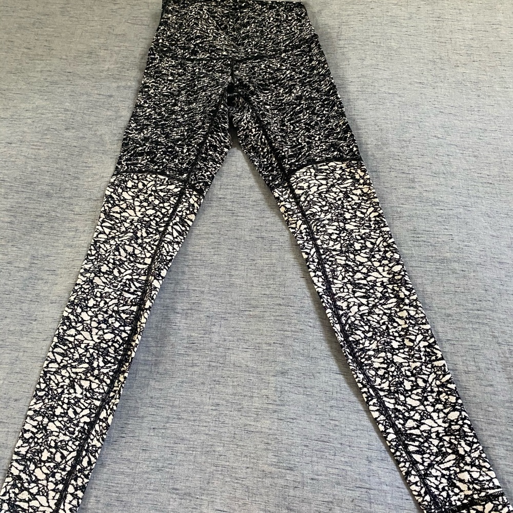 Euc Lululemon Wunderunder Compression Run Tight - image 1